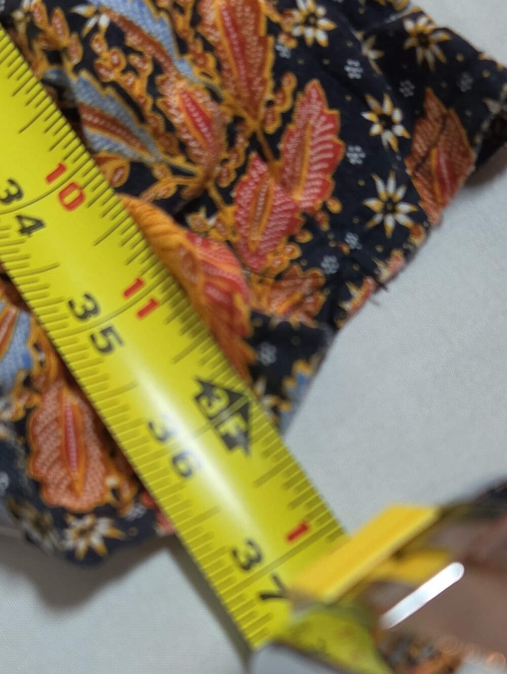 Batik Mencana Ungu Women's Floral Shift Dress Short Sleeve Scoop Button Ruffle M - Picture 5 of 6